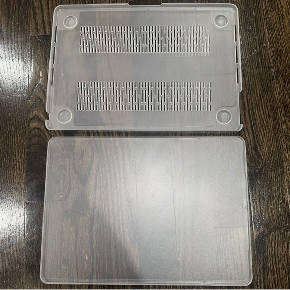 Blue swan Hard Case For MacBook Air 13.6 Inch Color Clear - Picture 4 of 4